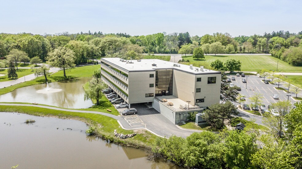 More Photos Of 1900 Hollister Dr, Libertyville Unknown For Lease