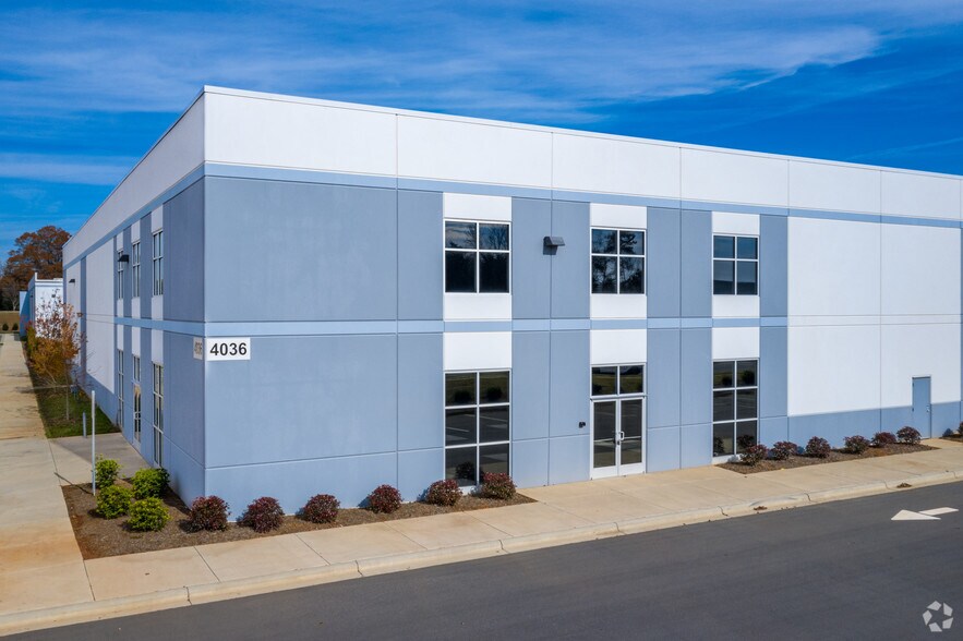 More Photos Of 4036 Shutterfly Rd, Charlotte Flex For Lease