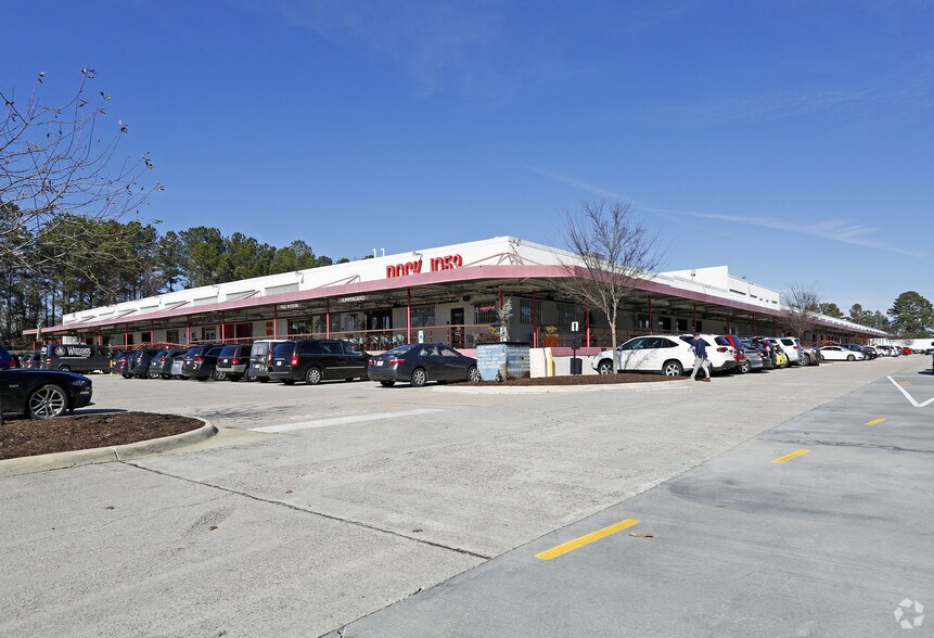 More Photos Of 1053 E Whitaker Mill Rd, Raleigh Coworking Space