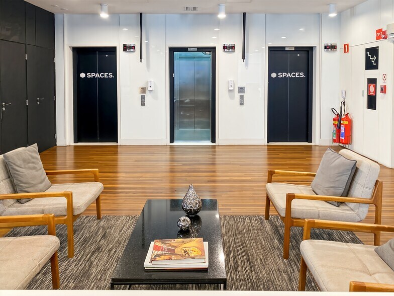 More Photos Of 4920 Roswell Rd NE, Atlanta Coworking Space