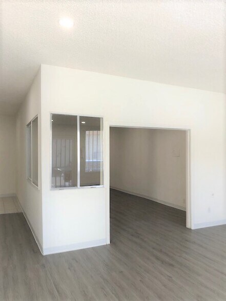 More Photos Of 6106-6112 Rita Ave, Huntington Park Storefront Retail Office For Lease