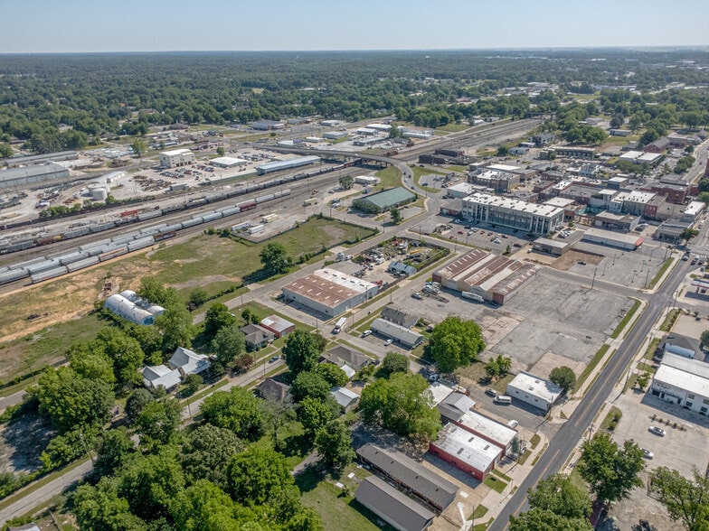 More Photos Of 301 Burke Ave, Jonesboro Warehouse For Sale
