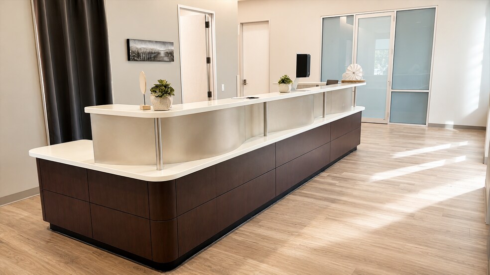More Photos Of 411 Lantern Bend Dr, Houston Medical For Lease
