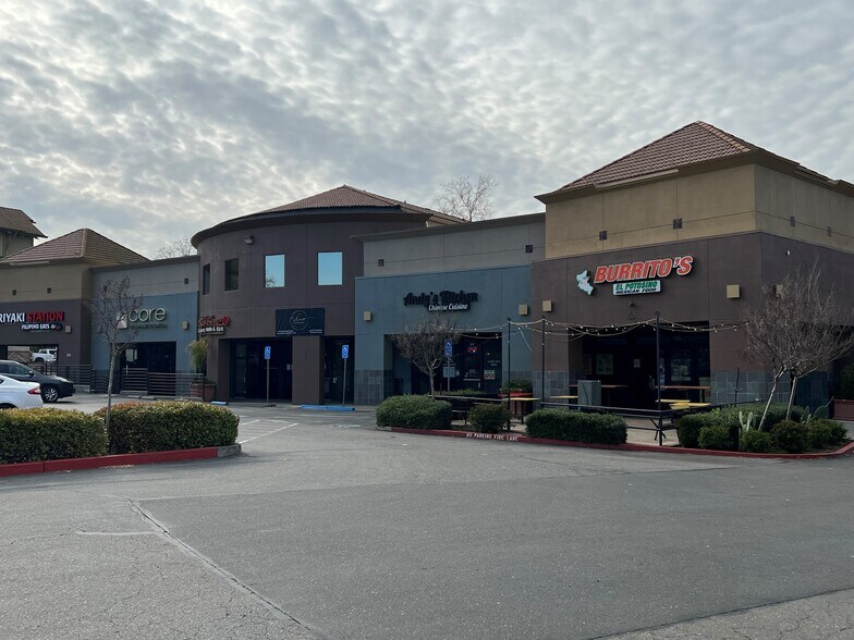 More Photos Of 141-155 Iron Point Rd, Folsom Storefront For Lease