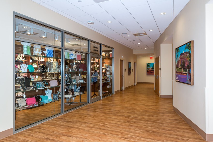 More Photos Of 201 N Mountain Rd, Plainville Medical For Lease
