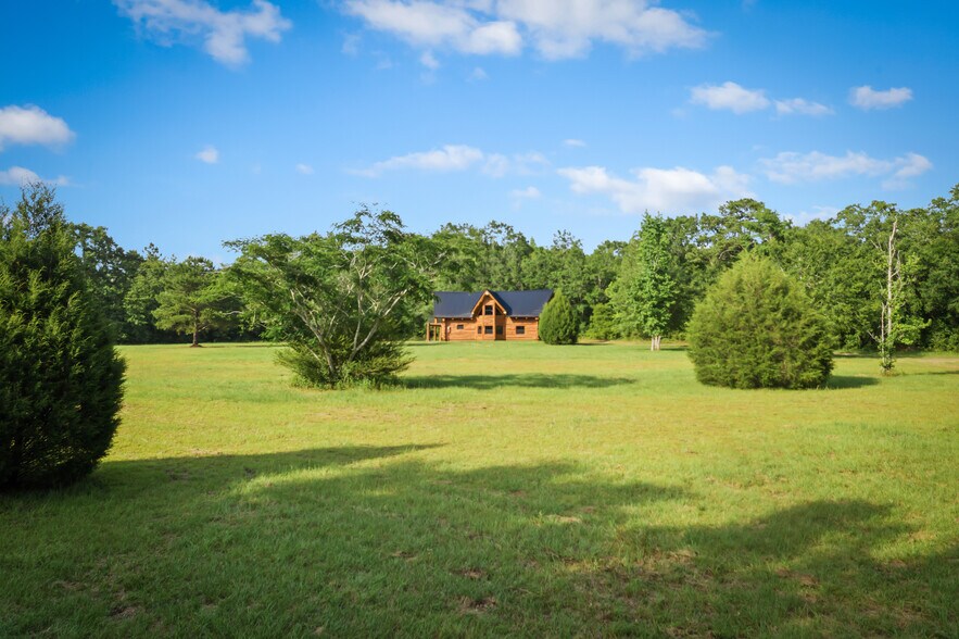More Photos Of 1031 Brown Rd, Graceville Land For Sale