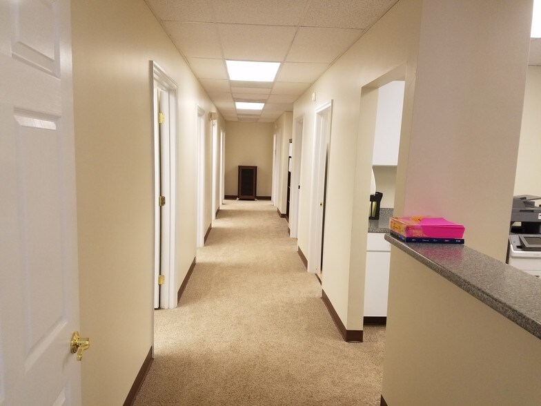 More Photos Of 559 Frost Ave, Warrenton Medical For Lease