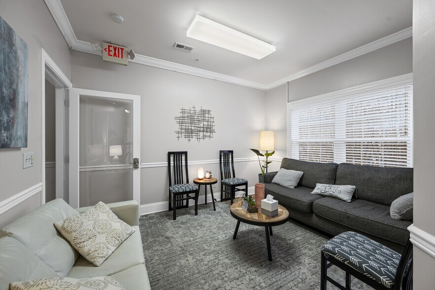 More Photos Of 321 Billingsly Ct, Franklin Loft Creative Space For Lease