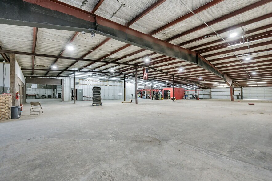 More Photos Of 1689 US Highway 60, Friona Warehouse For Sale