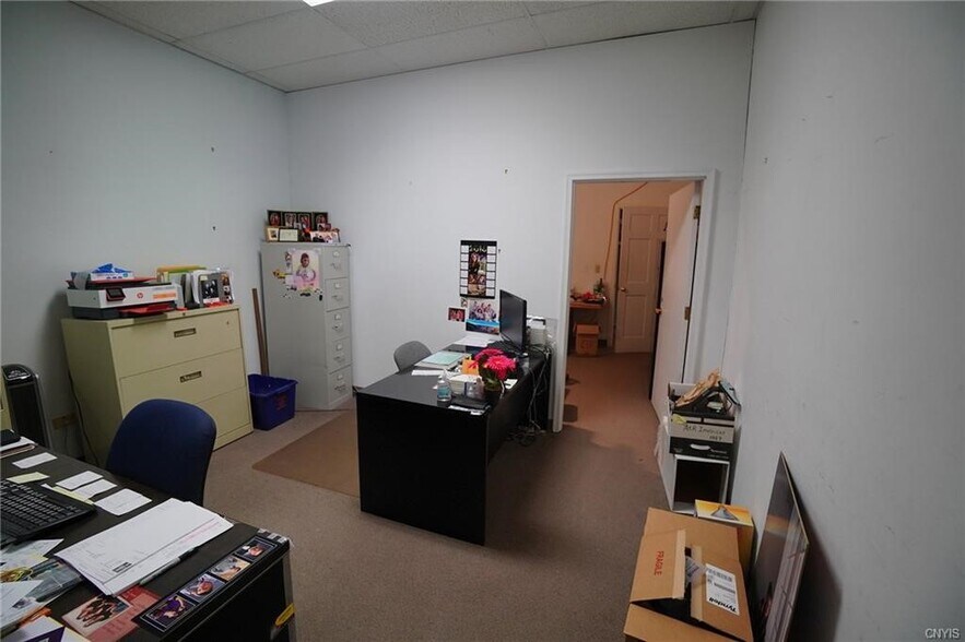 More Photos Of 610 Oak St, Syracuse General Retail For Sale