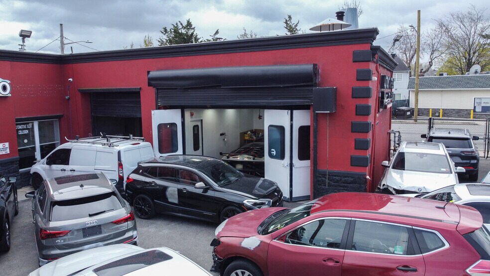 More Photos Of 10 Jerusalem Ave, Hempstead Auto Repair For Sale