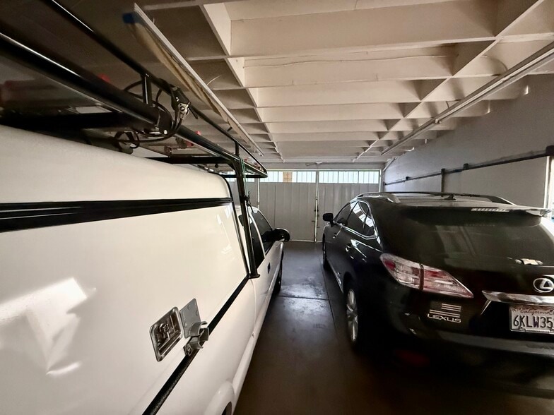 More Photos Of 2113 Border Ave, Torrance Flex For Sale