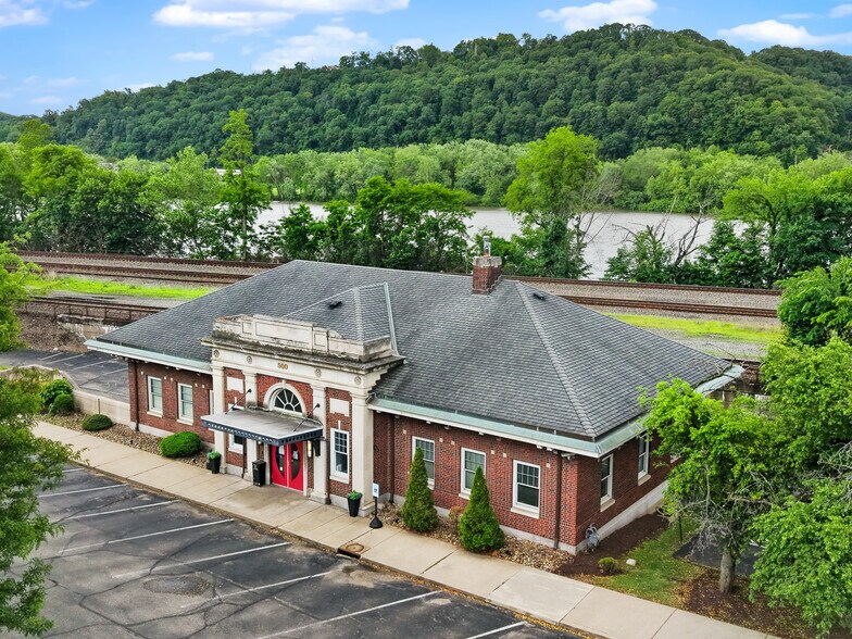 More Photos Of 500 Chadwick St, Sewickley Medical For Sale