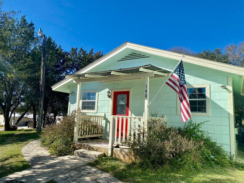 Primary Photo Of 140 Little Pool, Buda Specialty For Sale