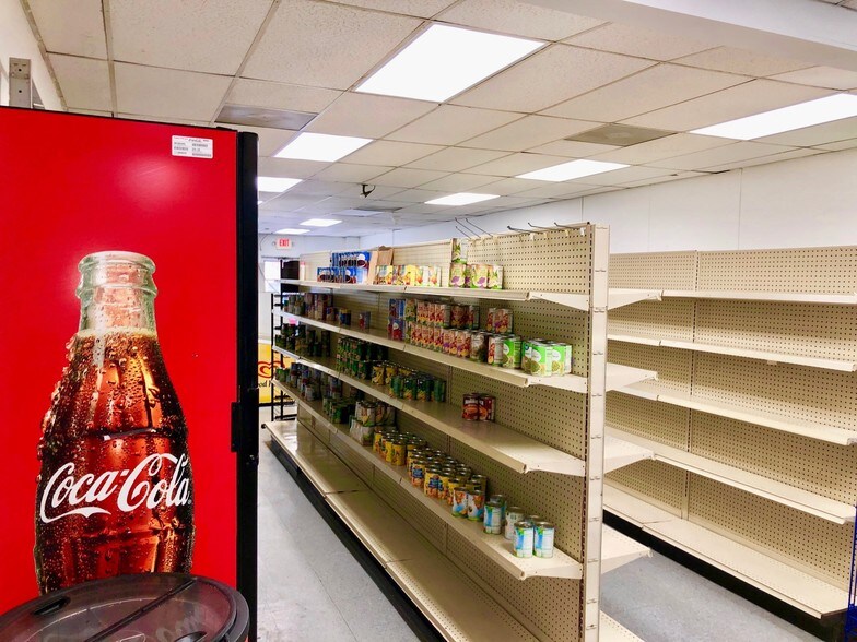 More Photos Of 942 Market St, Marcus Hook Storefront Retail Residential For Sale