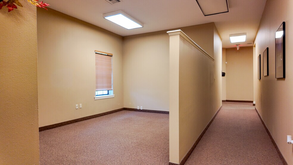 More Photos Of 3235 SW 34th St, Ocala Medical For Lease
