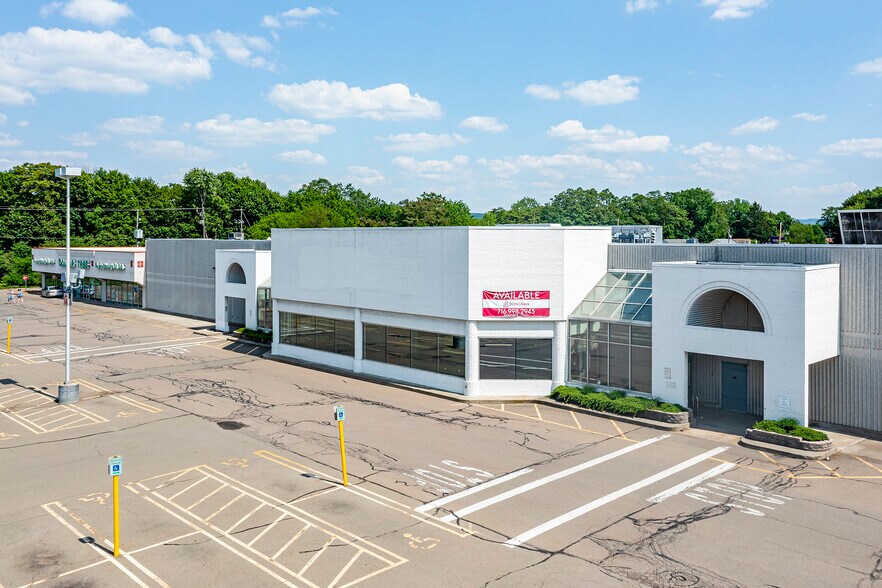 More Photos Of 299 S Main St, Elmira Freestanding For Lease