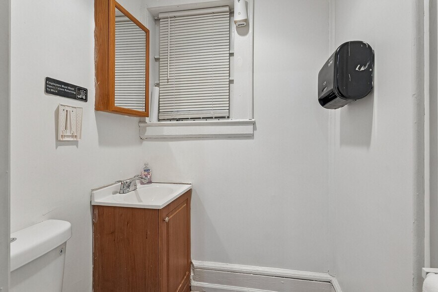 More Photos Of 47 Chestnut St, West Orange Storefront Retail Residential For Sale