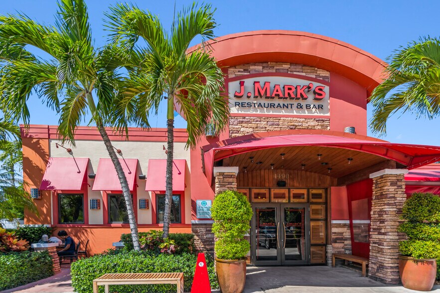 More Photos Of 1900-2001 Federal Hwy, Pompano Beach Unknown For Lease