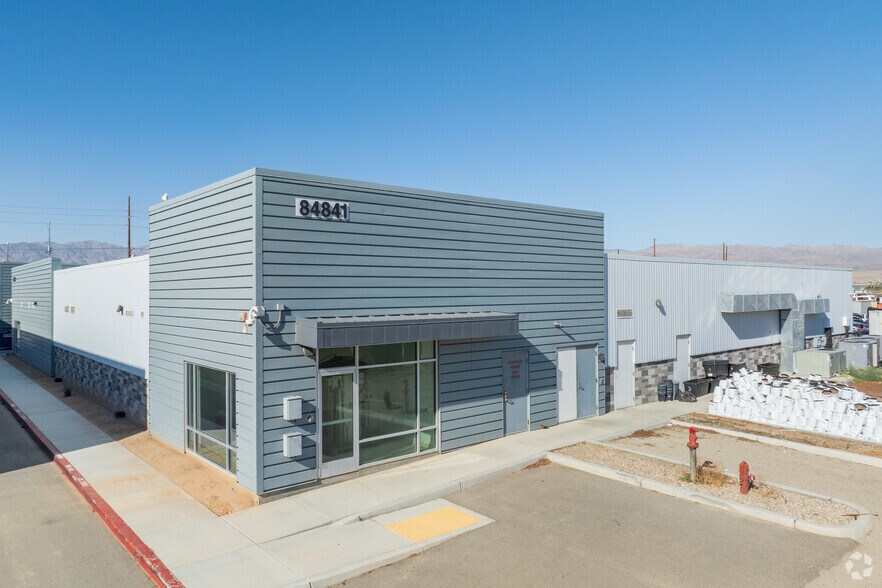 More Photos Of 84829 Avenue 48, Coachella Manufacturing For Sale