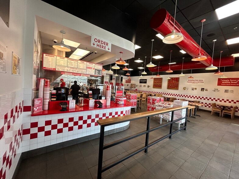 More Photos Of 1050 W Gladstone St, San Dimas Restaurant For Lease