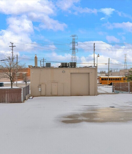 More Photos Of 12525 E 9 Mile Rd, Warren Warehouse For Sale