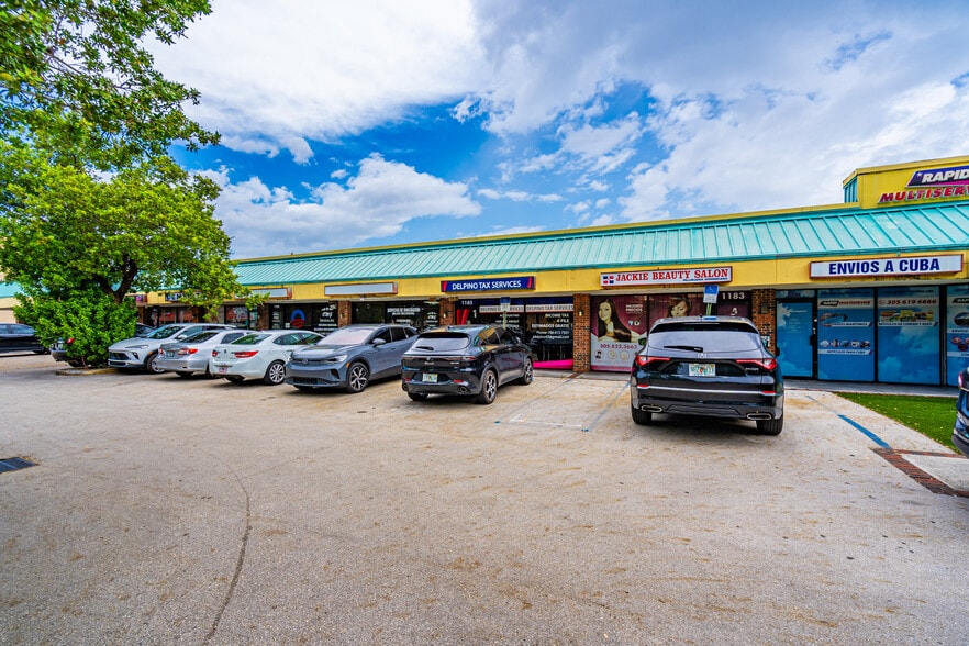 More Photos Of 1169-1199 W 37th St, Hialeah Storefront For Lease