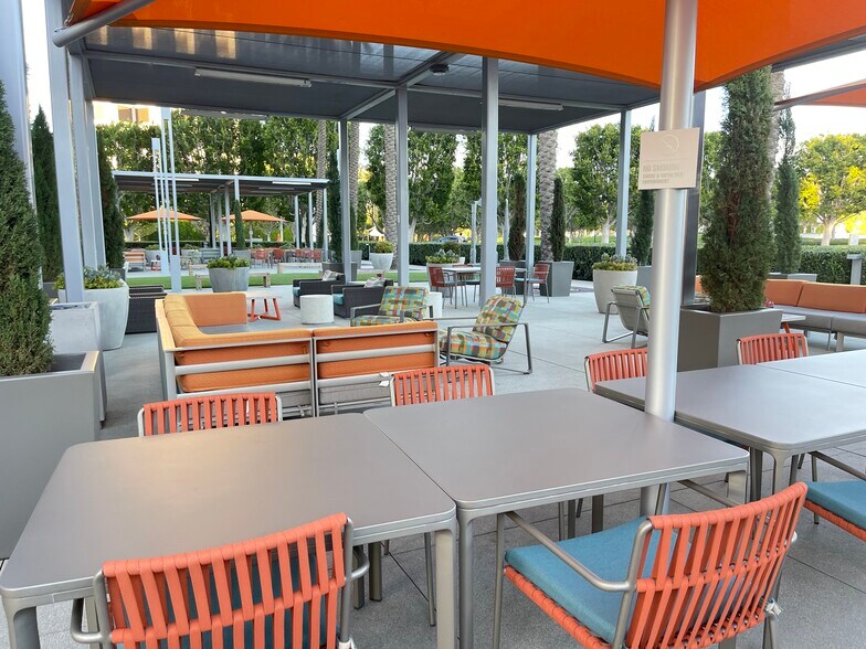 More Photos Of 200 Spectrum Center Dr, Irvine Office For Lease