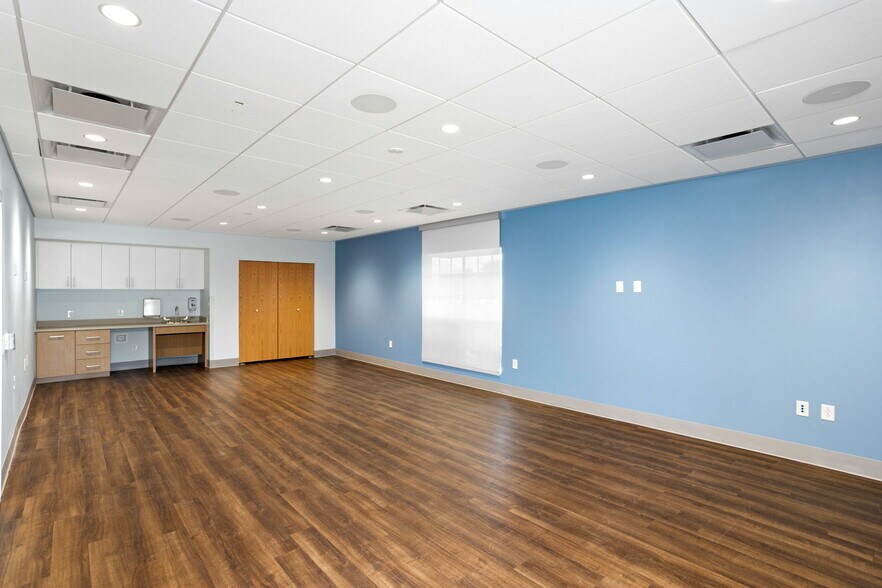 More Photos Of 4359 Greco Dr, San Antonio Medical For Lease