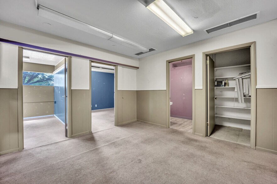 More Photos Of 2924 Beacon St, Colorado Springs Medical For Sale