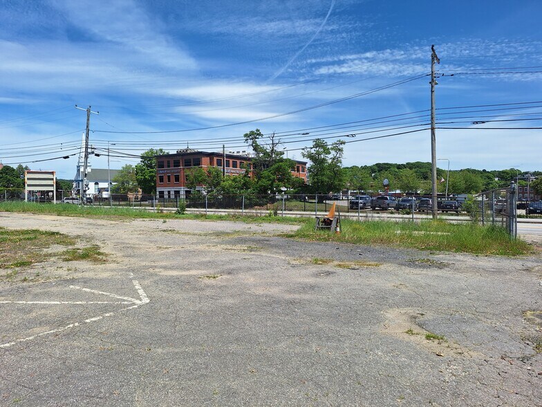 More Photos Of 77 New Salem St, Laconia Land For Sale
