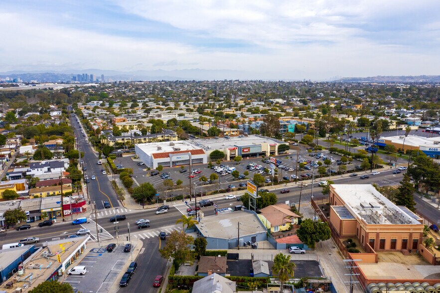 More Photos Of 845 Lincoln Blvd, Venice Office For Lease