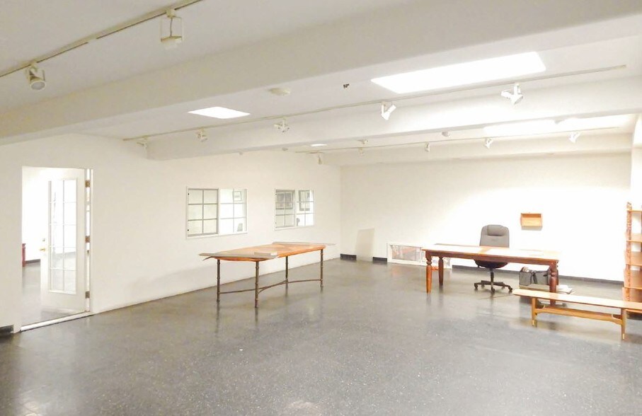 More Photos Of 1232 E Washington Blvd, Los Angeles Warehouse For Lease