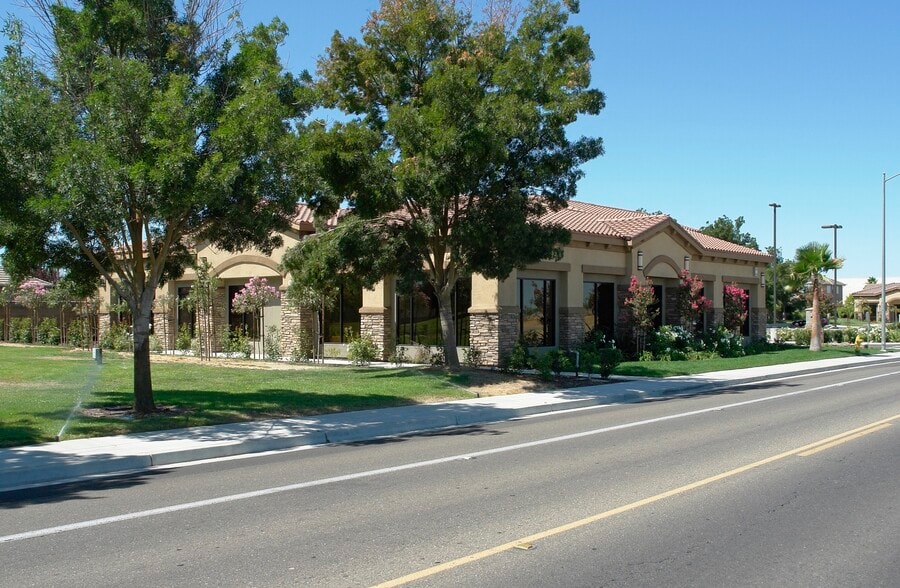 Primary Photo Of 3275 E Robertson Blvd, Chowchilla Office For Lease