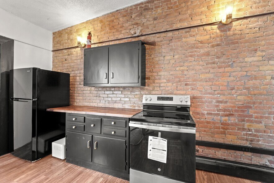 More Photos Of 136 Court St, Binghamton Apartments For Sale
