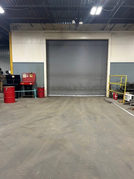 More Photos Of 108 Chicksaw Rd, Gastonia Manufacturing For Sale