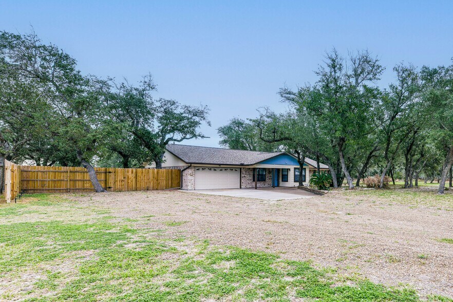 More Photos Of 1524 16th St, Rockport Manufactured Housing Mobile Home Park For Sale