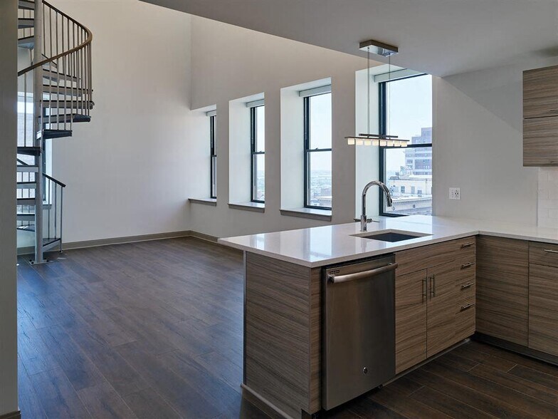 More Photos Of 1338 Chestnut St, Philadelphia Apartments For Sale