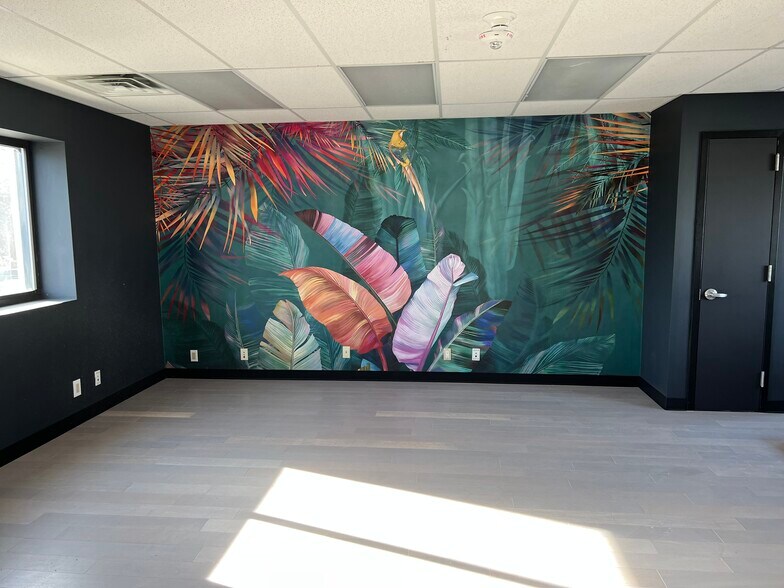 Primary Photo Of 183 Mineola Blvd, Mineola Office For Sale