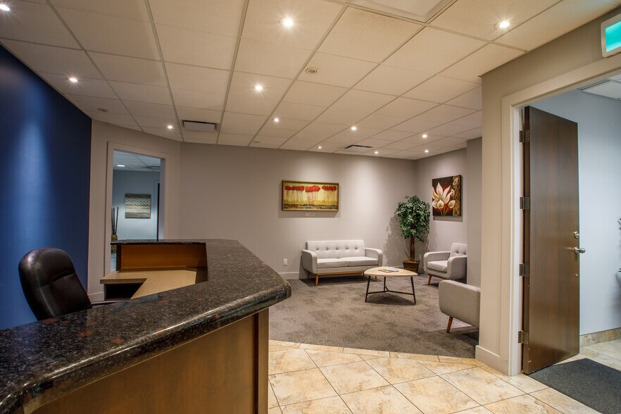 More Photos Of 1455 Ellis St, Kelowna Office Residential For Lease
