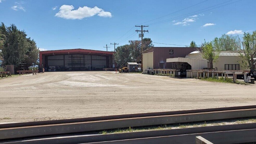 More Photos Of 41614 102nd St E, Palmdale Industrial For Lease