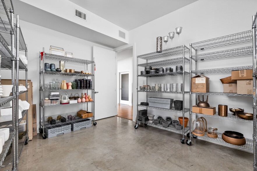 More Photos Of 508 E 53rd St, Austin Loft Creative Space For Sale