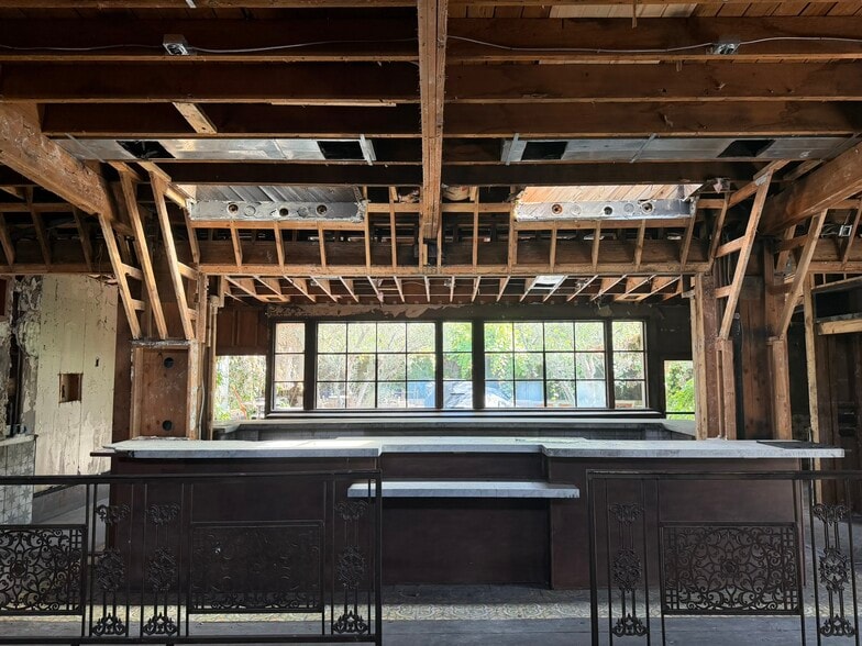 More Photos Of 1201-1205 N La Brea Ave, West Hollywood Restaurant For Lease