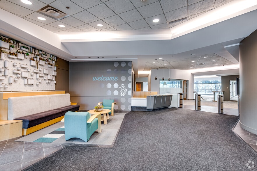 More Photos Of 2655 Eagan Woods Dr, Eagan Office For Lease