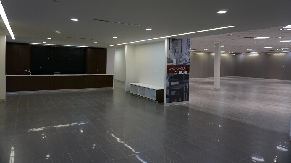 More Photos Of 7817 N Dale Mabry Hwy, Tampa Storefront Retail Office For Lease