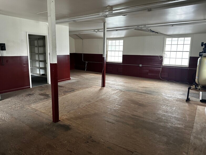 More Photos Of 46 Troy Ave, Colchester Manufacturing For Sale