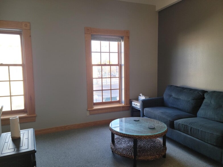More Photos Of 1207 55th St, Kenosha Office For Lease