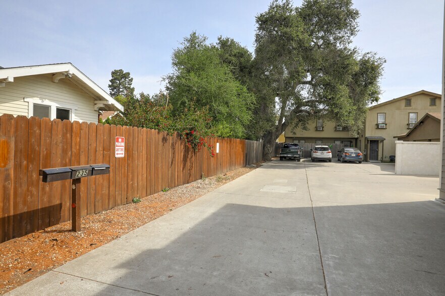 More Photos Of 235 N 8th St, Santa Paula Multifamily For Sale