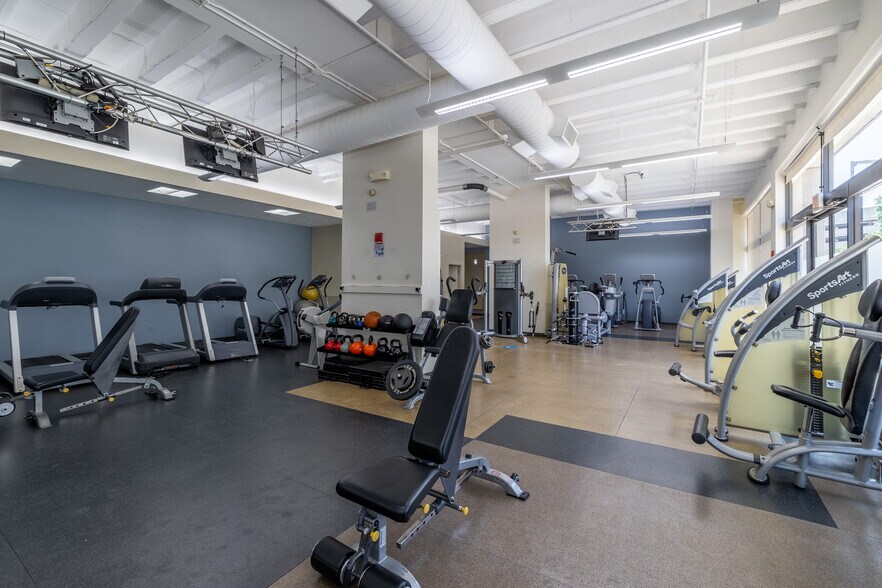 More Photos Of 221 Massachusetts Ave, Boston Apartments For Lease