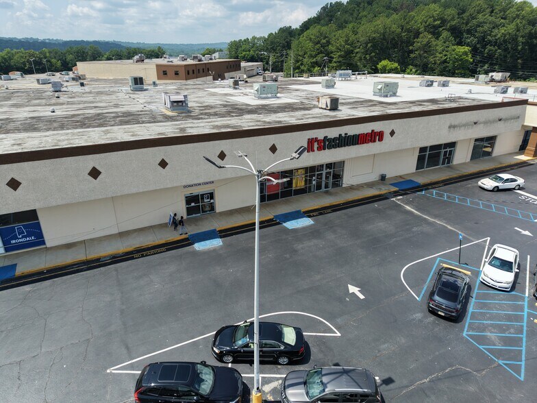 More Photos Of 7501-7641 Crestwood Blvd, Birmingham Unknown For Lease